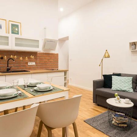 Old Town Apartment - Dluga 30 Street クラクフ エクステリア 写真